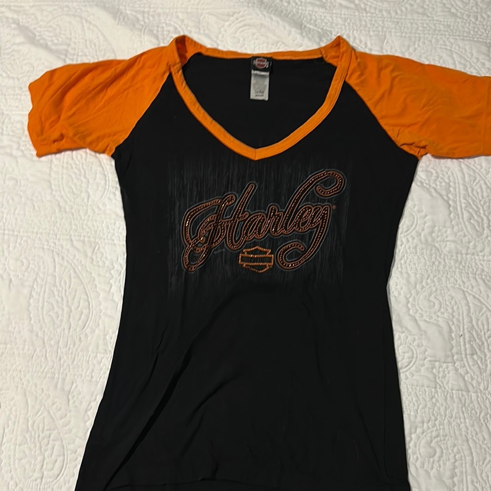 Black and Orange Fitted V-Neck Short Sleeve T-Shirt